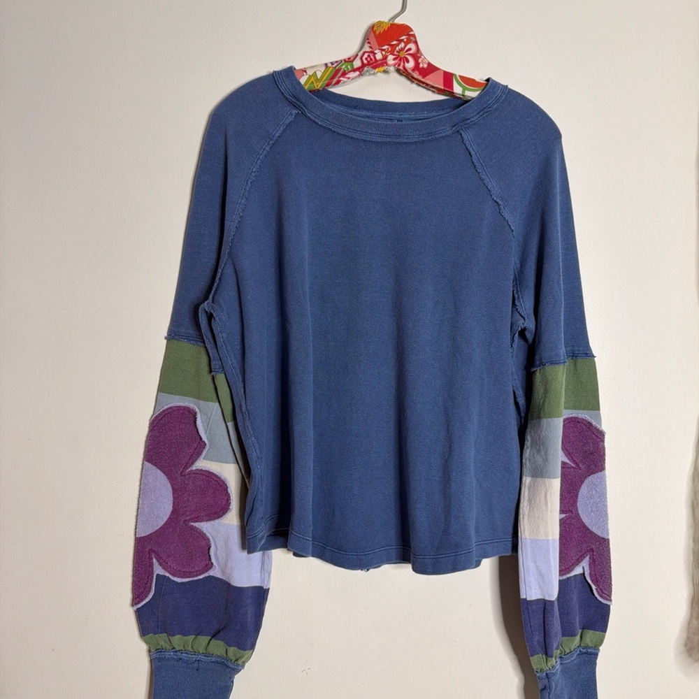 Free people Petunia Tee Flower Patches Groovy Hippie Long SleeveTop M - Picture 5 of 9